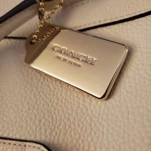 NWOT Rare Pebble Leather Tote F54687